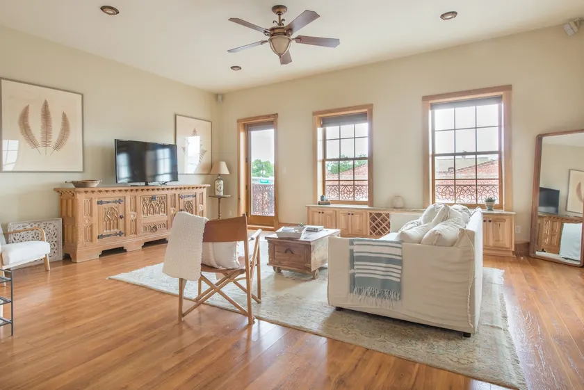 Private One Bedroom Loft Space in Downtown Bastrop - Image 1