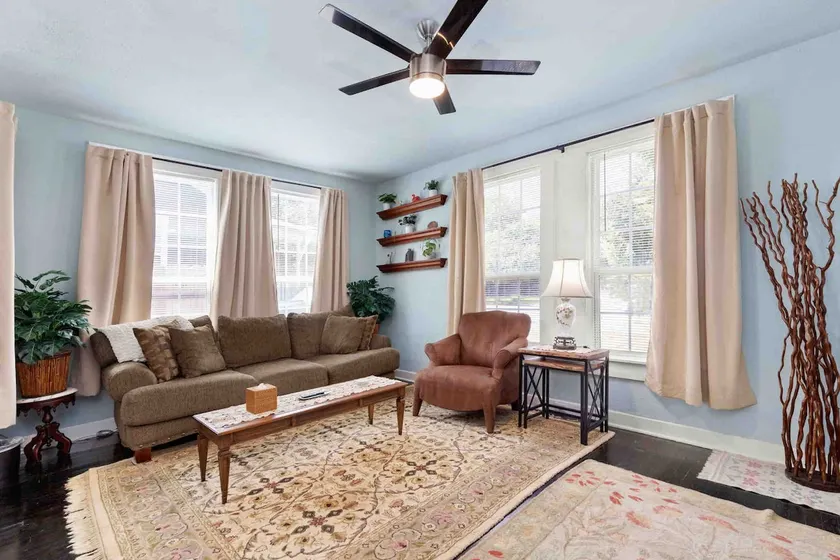 Lovely 2 Bdrm Apt close to Downtown & Ft Sam - Image 1