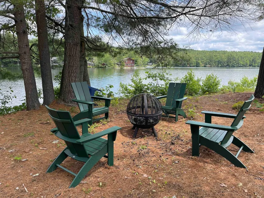 Four Season Cozy Cottage on Lake Mattawa - Image 1