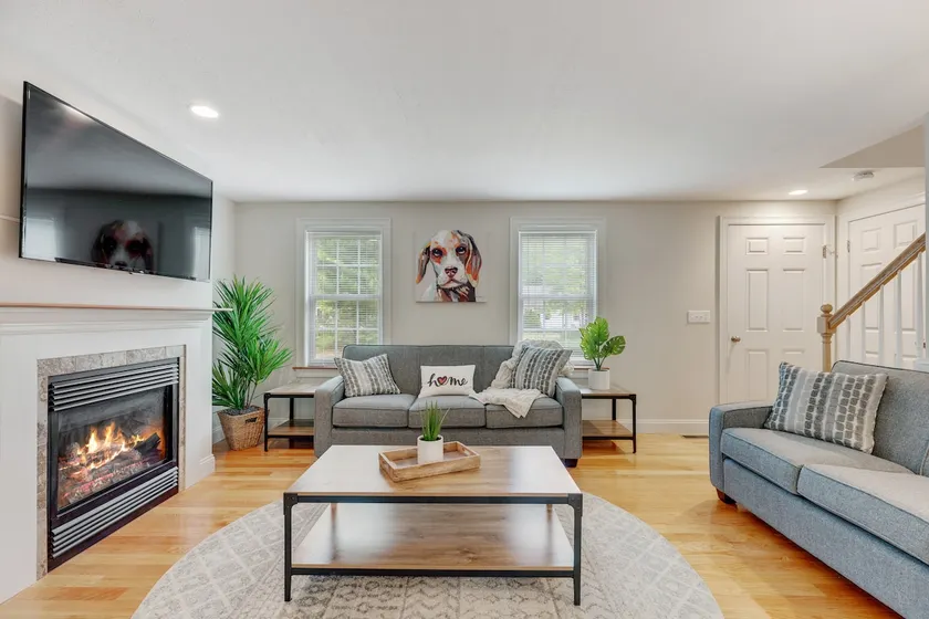 The Driftwood Home, 5 min from Mashpee Commons, AC - Image 1