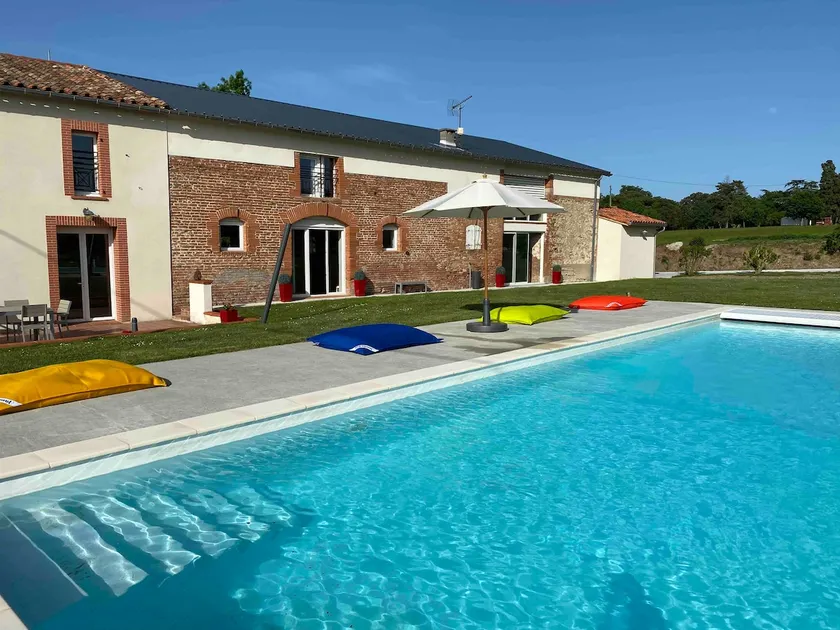 ECURIES de RONSAC - Image 1