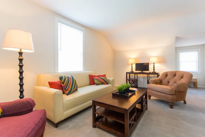 Adorable 1BR apartment near Northwestern - Image 1