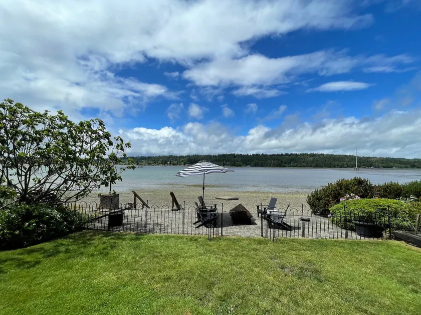 Dingo Bay Retreat - Image 1