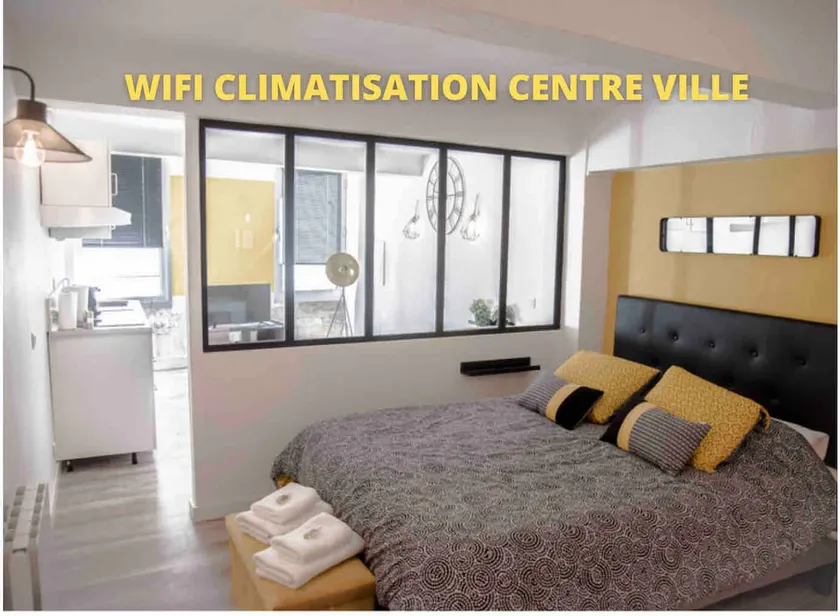 ★AUTHENTIC★ CLIM HISTORIC★ CENTER★ - Image 1