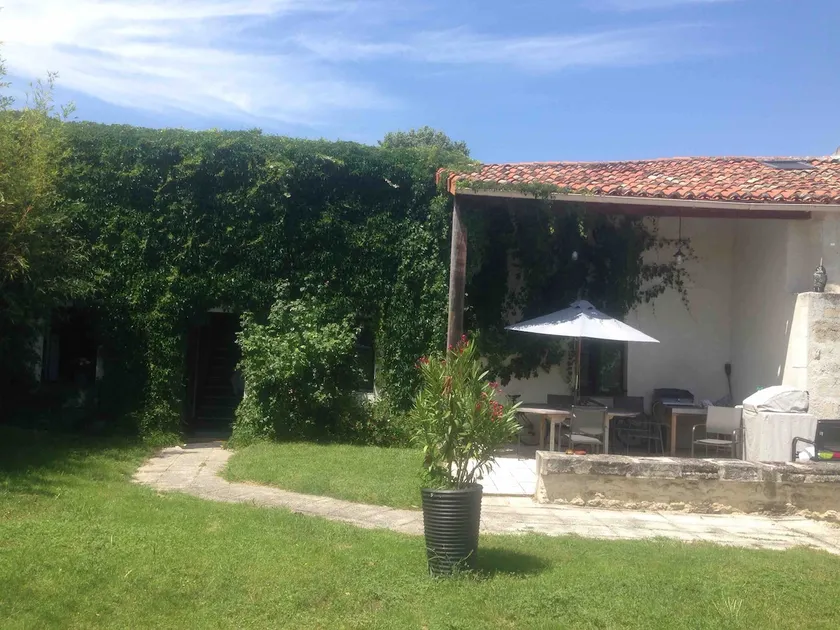 Renovated 18th century farm - Image 1