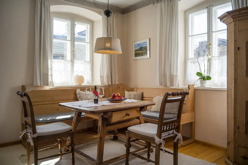 Romantic alpine apartment close to the town center - Image 1