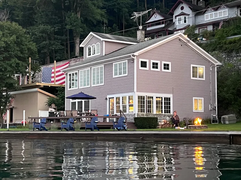 \"Ny notering\" Skaneateles Lake Front Living - Image 1