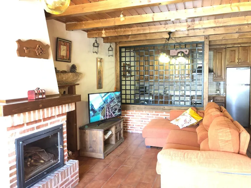 Casa Rural El Castaño - Image 1