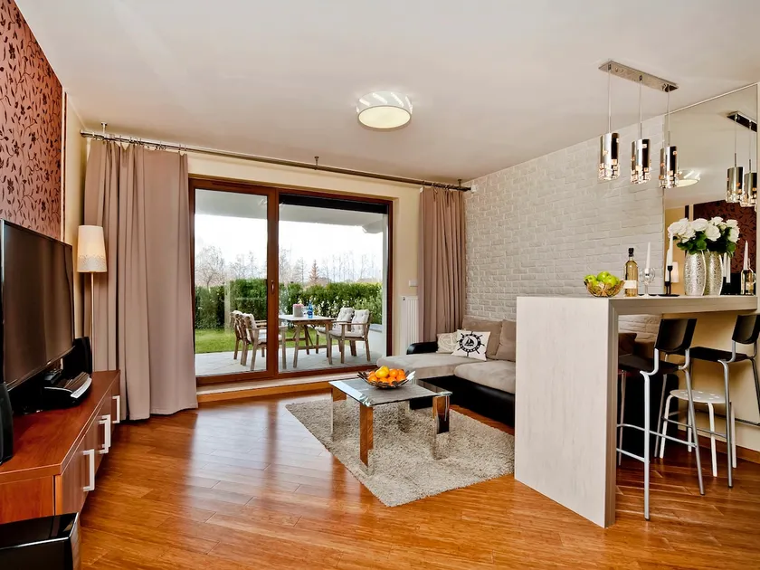 BlueApartPL Comfy apartment witha a garden A3 - Image 1