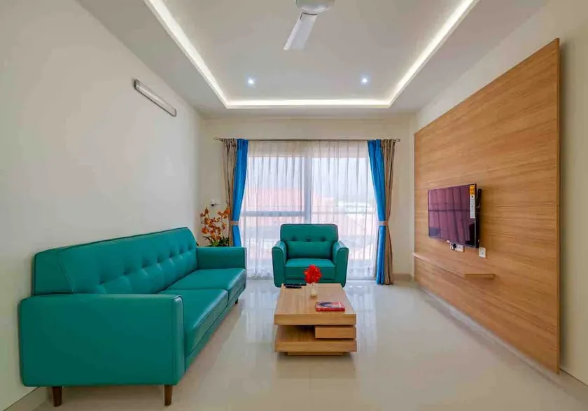 The Holiday Inn, Luxury Serviced Apartments - Image 1