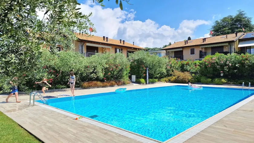 Evelyn POOL apartment -only family- - Image 1