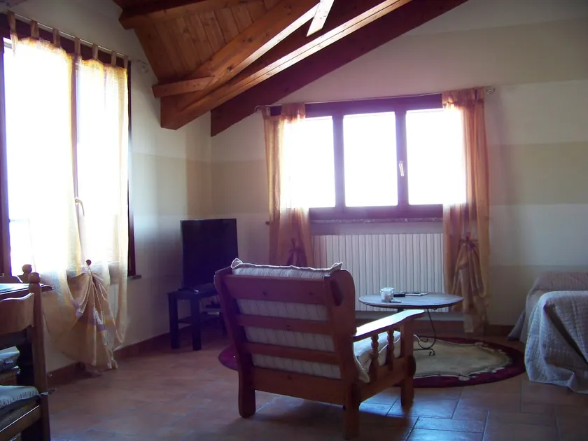Very bright attic in the heart of Stradella - Image 1