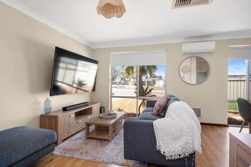 Kal central Pet friendly Aircon in every room - Image 1