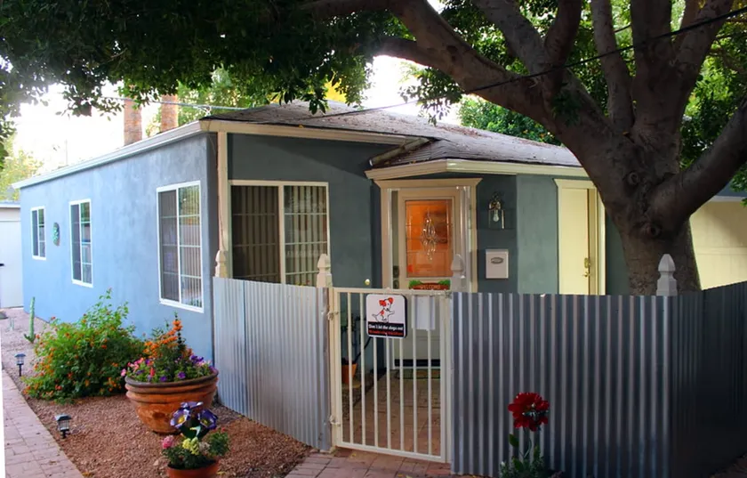 Vintage Charm & Serenity: Uptown Garden Getaway - Image 1
