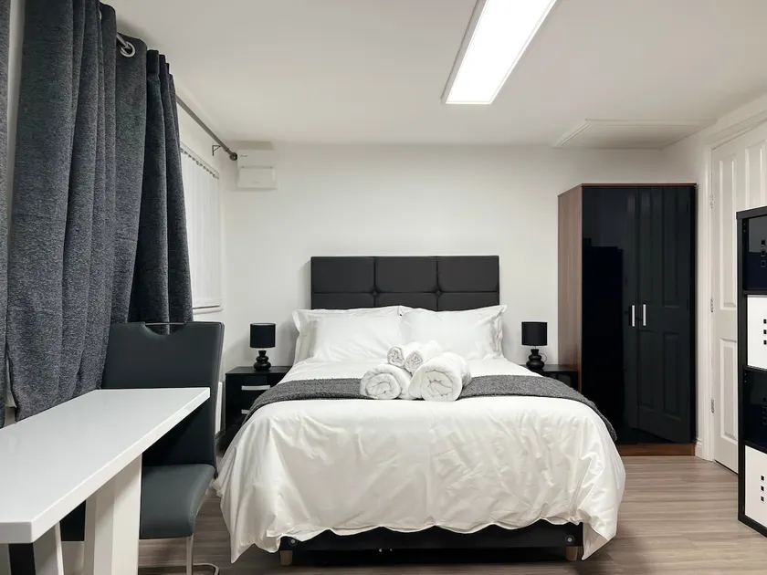 Modern studio, brand new build. - Manchester - Image 1