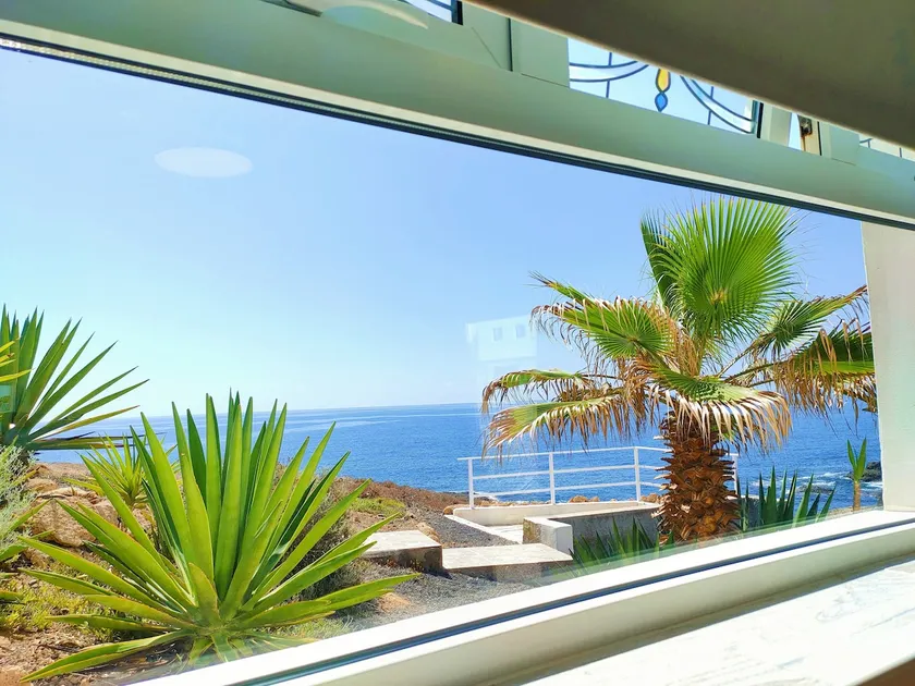 South Tenerife, Frontline Sea View, Private Hot Tub - Fast Wi-Fi & Air con. - Image 1