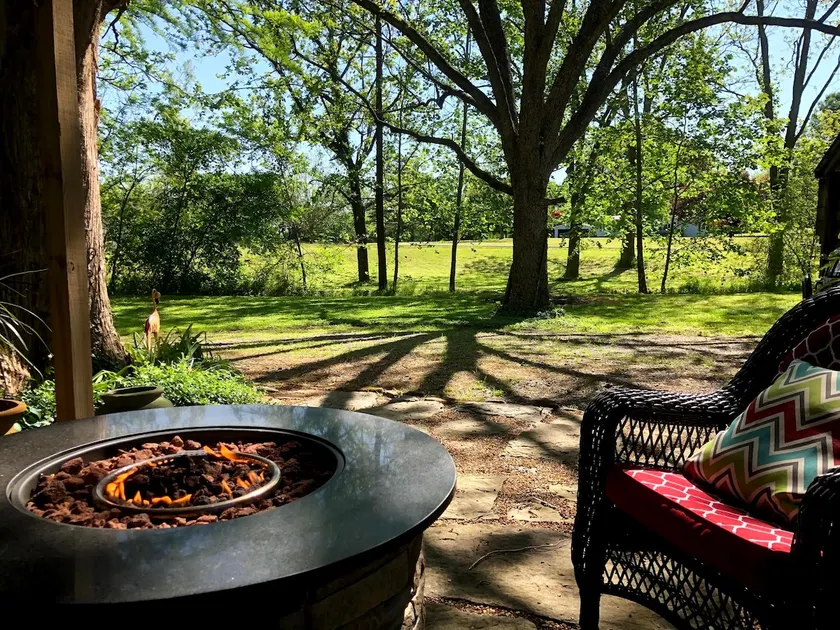Cozy Country Cottage - Image 1