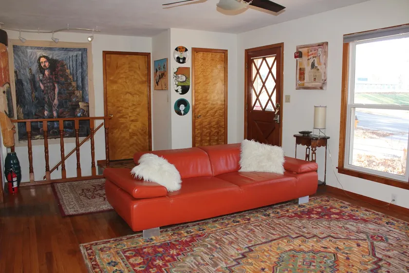Comfortable home~quiet neighborhood - Image 1