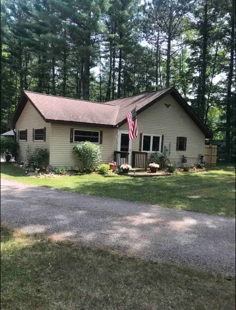 Cozy Northwoods Getaway - Image 1