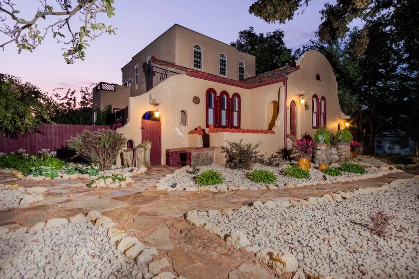 Hidden Gem Spanish Style Villa - Image 1