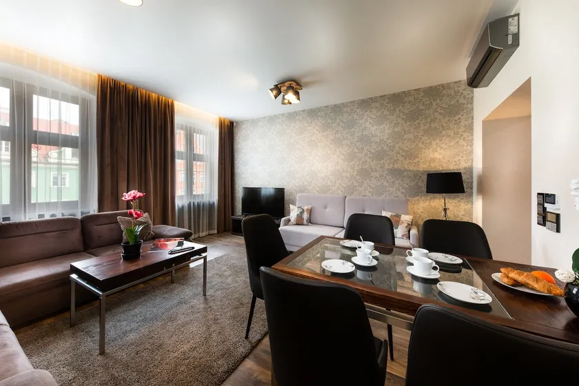 Insta Views. Top Location. Luxury Complex. - Image 1