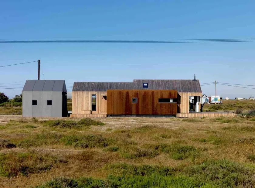 Beach House in Dungeness Nature Reserve - Image 1