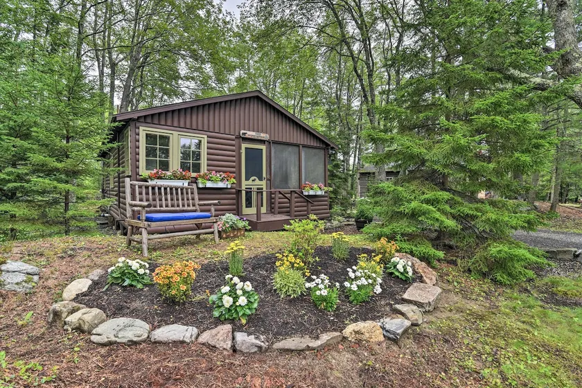 'Sprucewold' Boothbay Harbor Cottage w/ Deck - Image 1