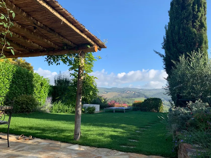 Private Chianti Cottage, Garden & Vineyard Views - Image 1