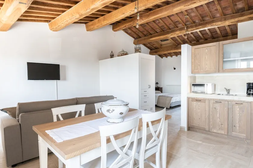 La Piazza - Apartment with a view. - Image 1