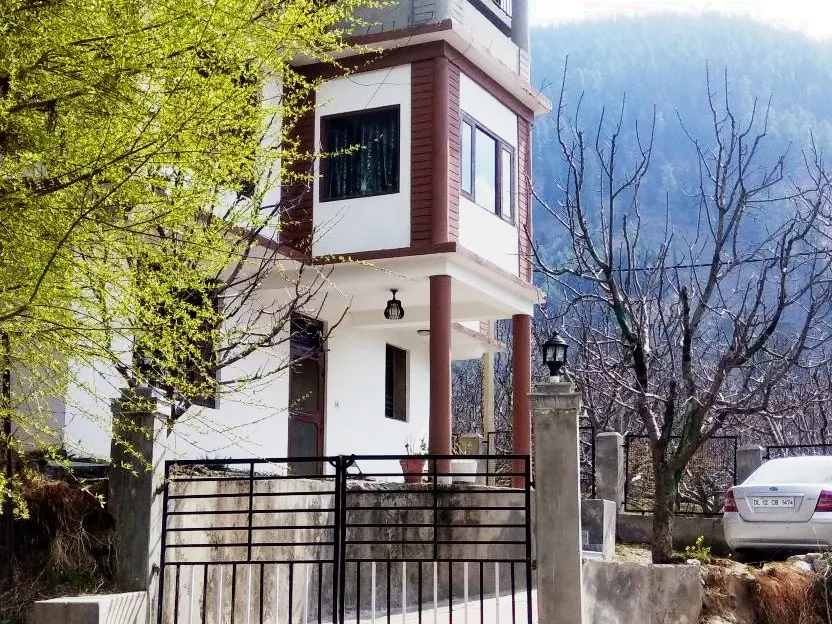 Winter Heaven Cottage with Exotic View - Image 1