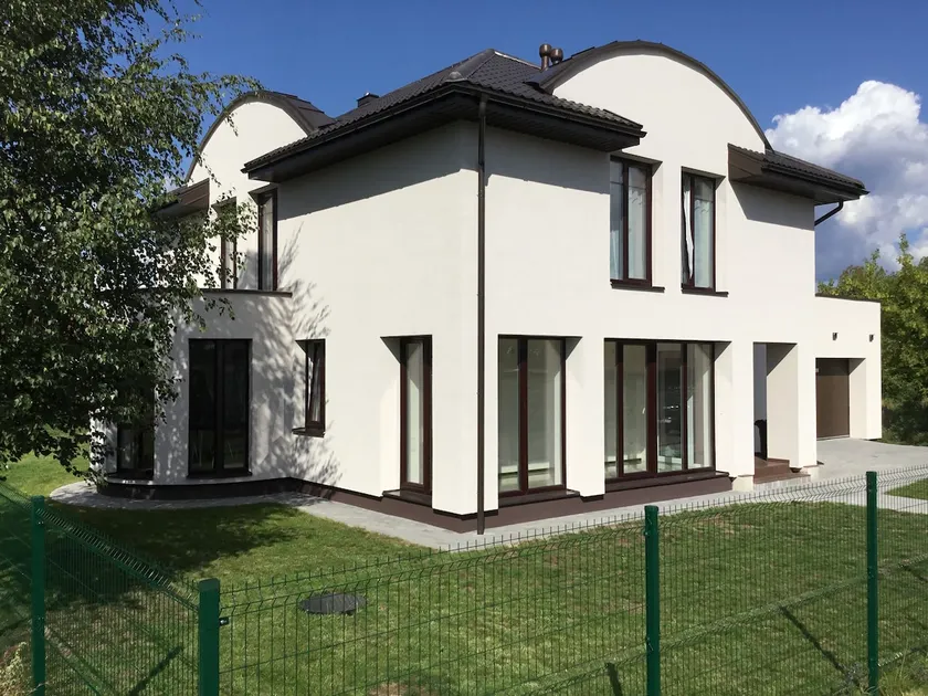 Radvi House - Image 1