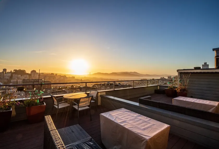 Condo in Nob Hill/ view of the Golden Gate Bridge - Image 1