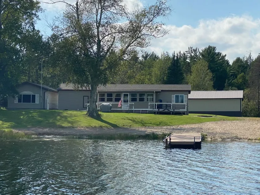 2026 Special! FREE Pontoon with 3-Night Stay! - Image 1