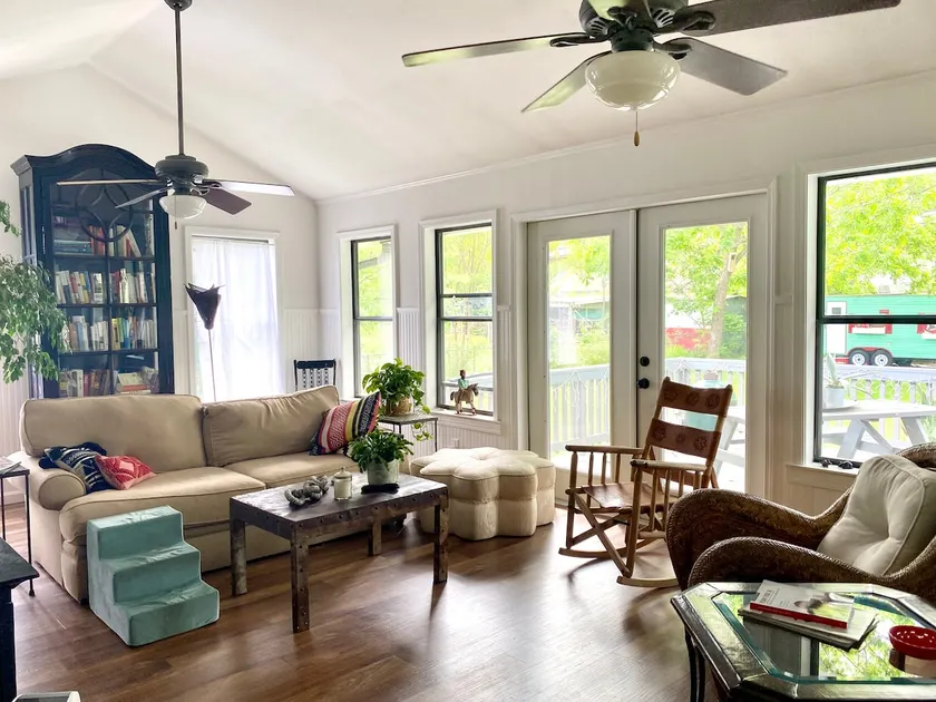 Pet Friendly Paradise - Image 1