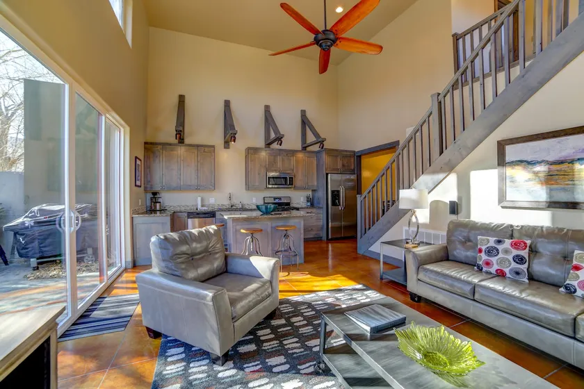 3B/2B Modern Downtown Moab Home - Amazing Location - Image 1