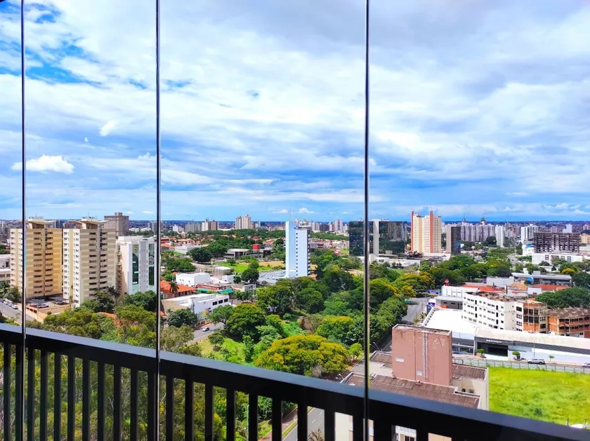 Newly renovated! Beautiful view, underground garage. - Image 1