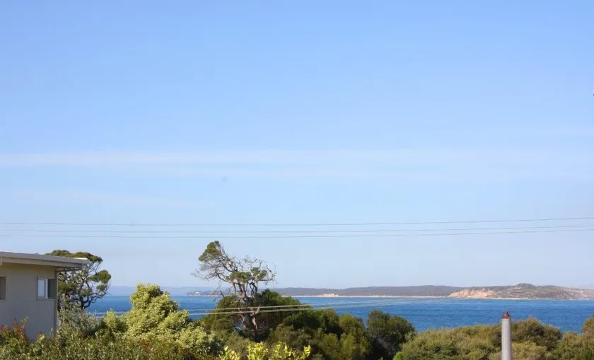 Lonsdale Shores - Image 1
