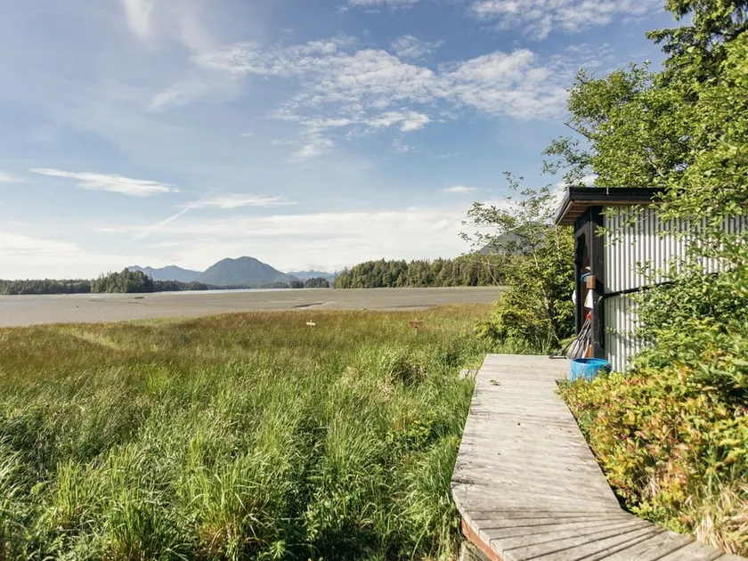 BayView Haus, Tofino B.C. - Image 1