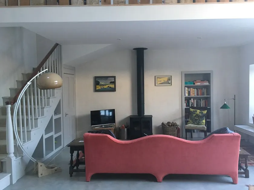 Light, Spacious, Converted Coachhouse within Frome - Image 1