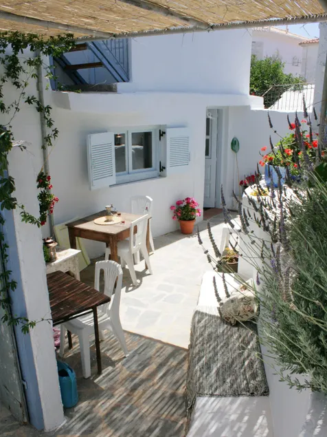 Aleiki House in Methoni village 500m from beach. - Image 1