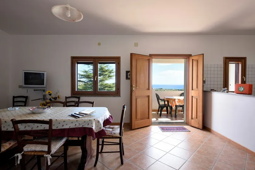 Wide sea view villa - Image 1