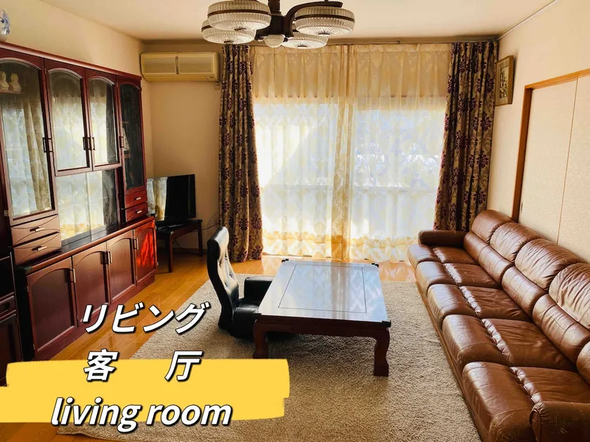 Villa near Kansai Airport, by the mountains and the sea. Great for families and friends gatherings, recommended for self-driving tours - Image 1