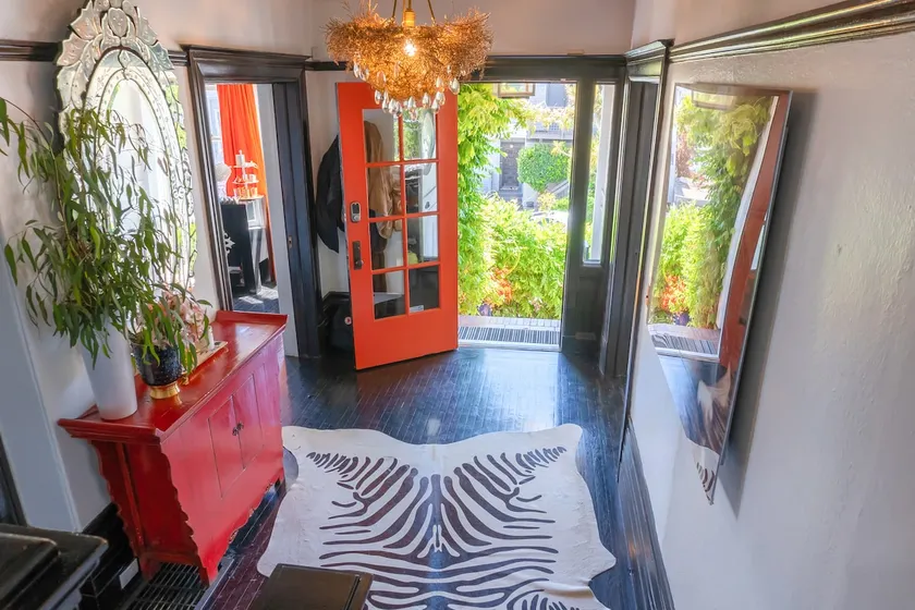 CASABLANCA- Grand Edwardian View Home - Image 1
