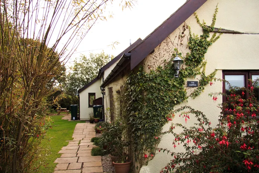 Entire holiday home in Hartland, Devon, near ocean - Image 1