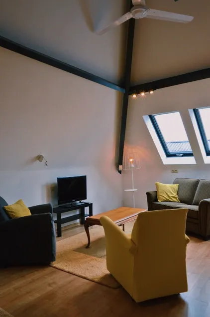 Yellow House in Lommel, leuk duplex appartement! - Image 1