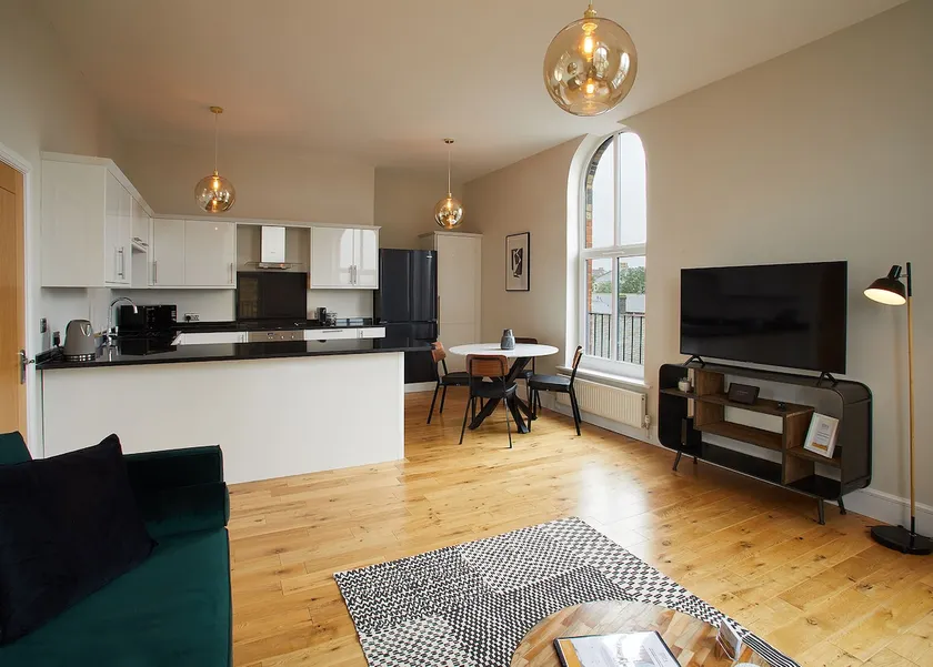 Host & Stay - Artsbank Apartment - Image 1