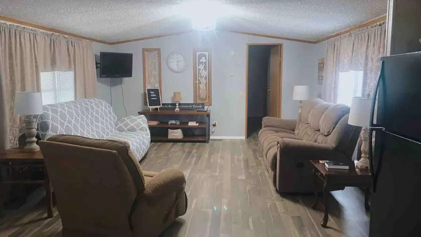Big Ridge Retreat, LLC - Image 1