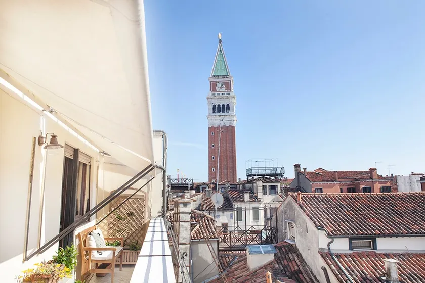 Saint Mark's Terrace - Skyline - Image 1