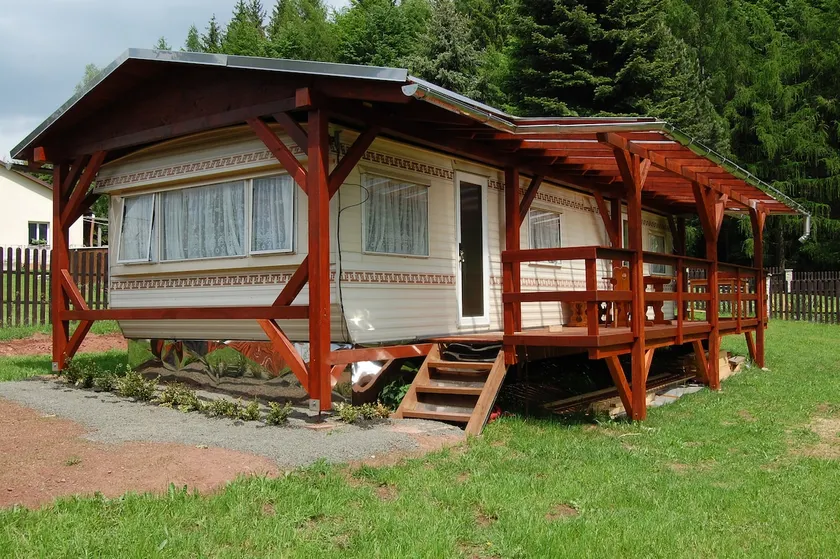 accommodation on a hill - Image 1