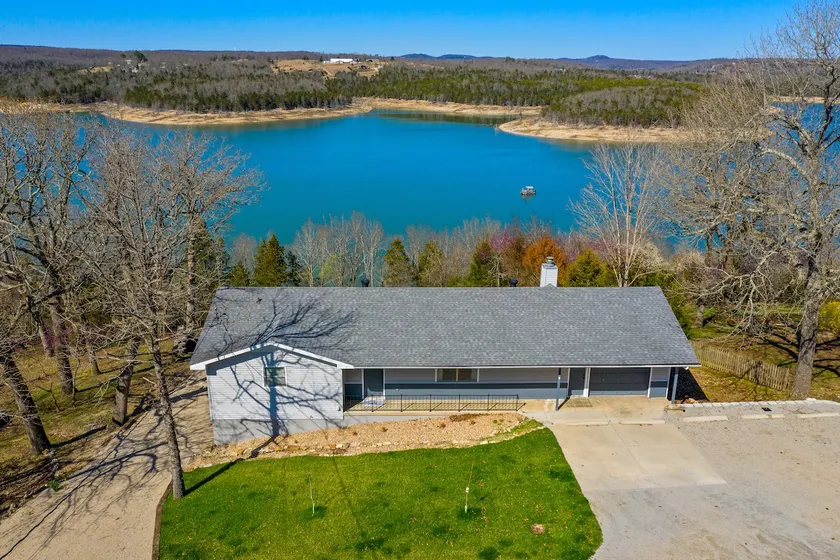 The View on Bull Shoals Lake! - Image 1